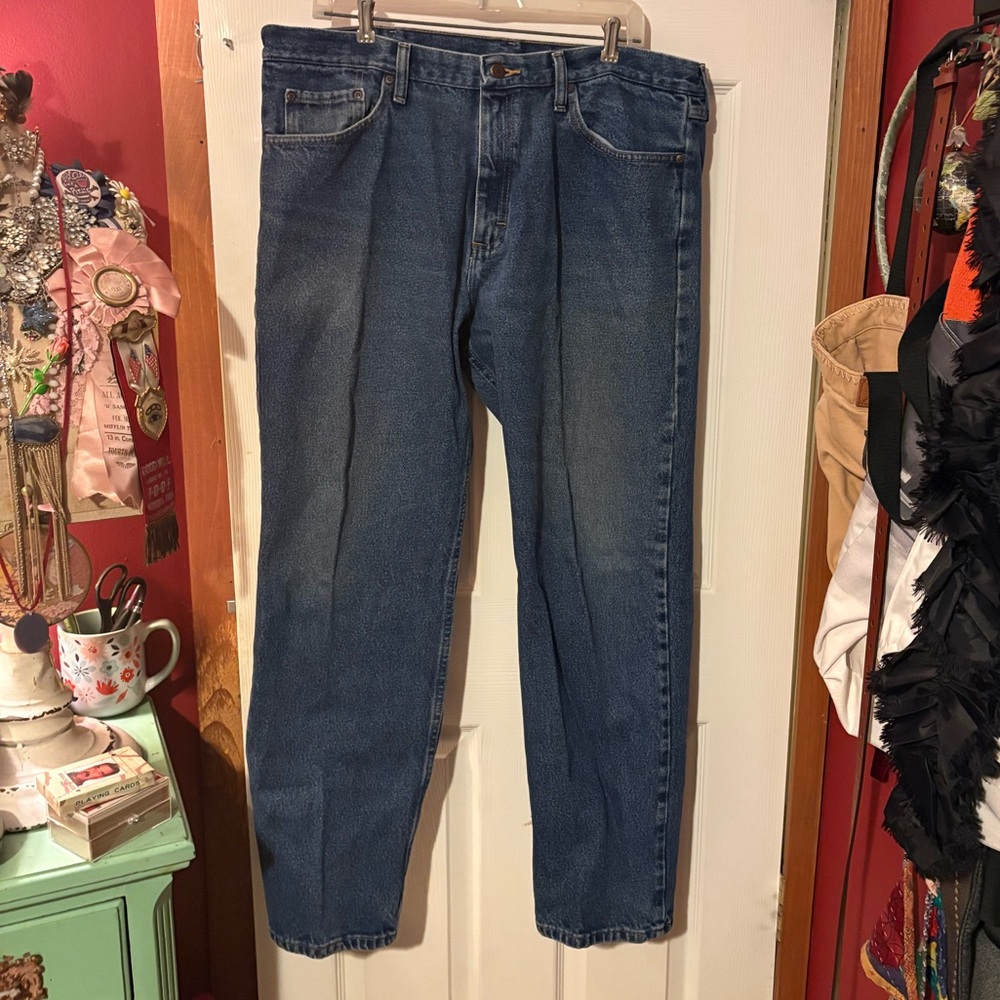Wrangler Men's Relaxed Fit Blue Jeans